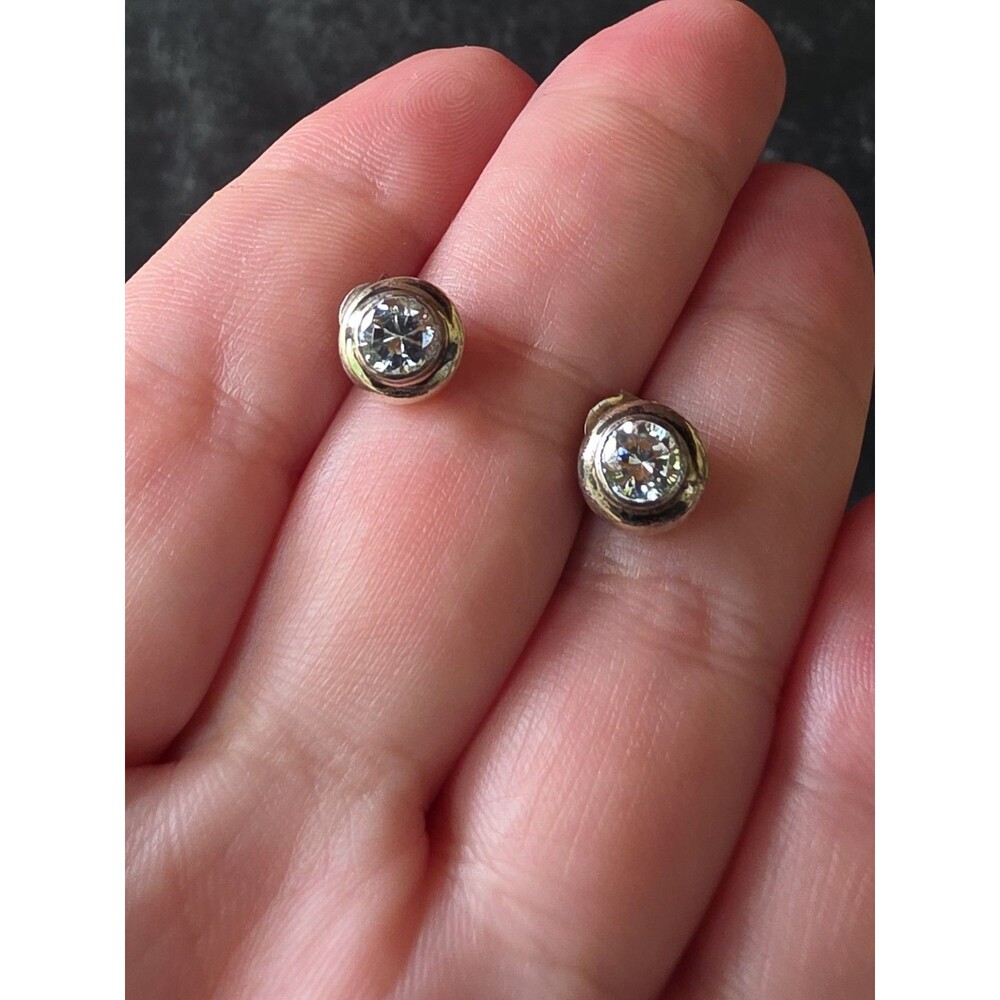 925 Sterling Silver CZ Circular Shaped Stud Earrings Vintage